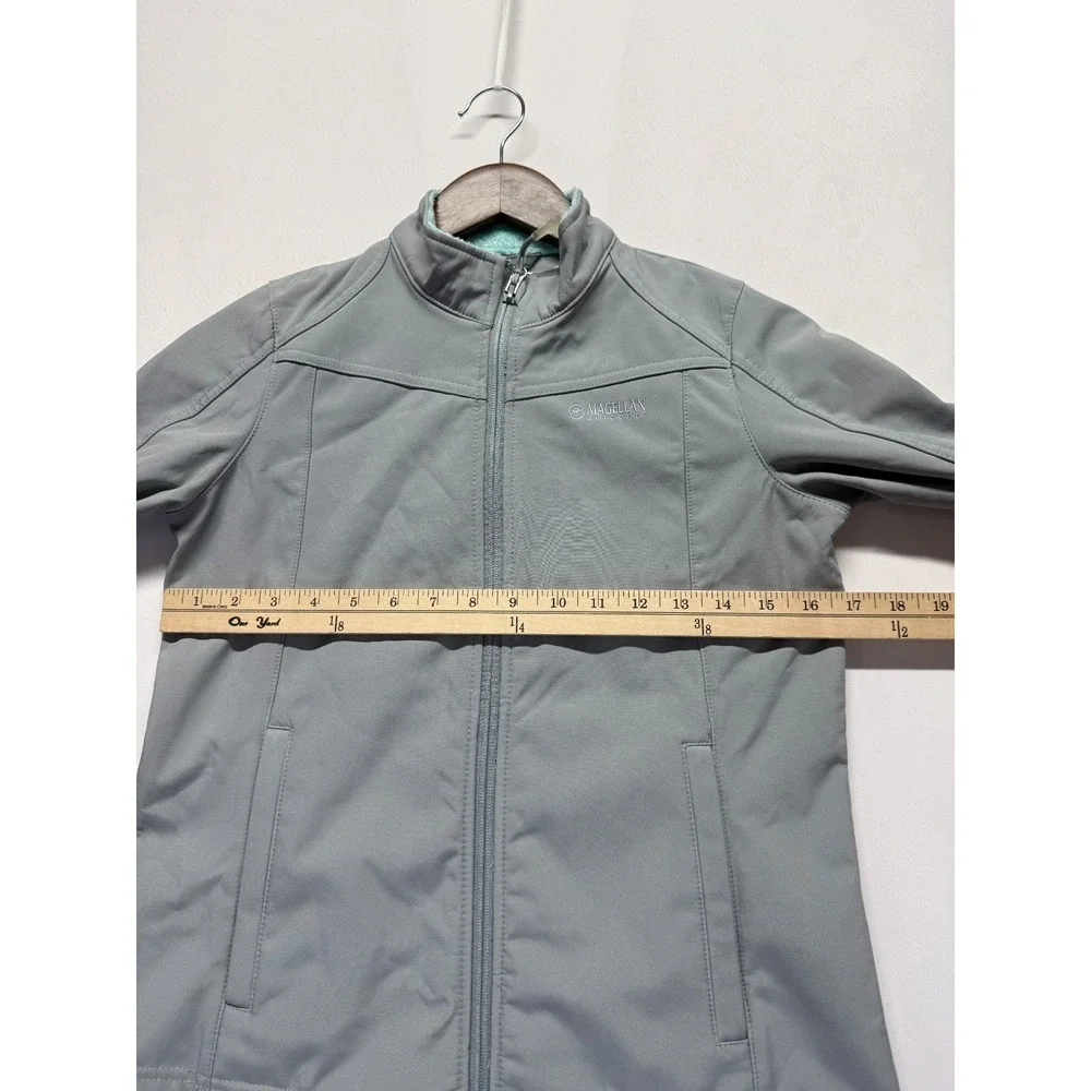 Magellan Outdoor Softshell Jacket Girls Large Gray Logo Faux Fur‎ Lined Full Zip